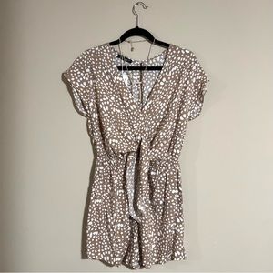 SIMPLEE Dotted Romper with Front Tie in Tan